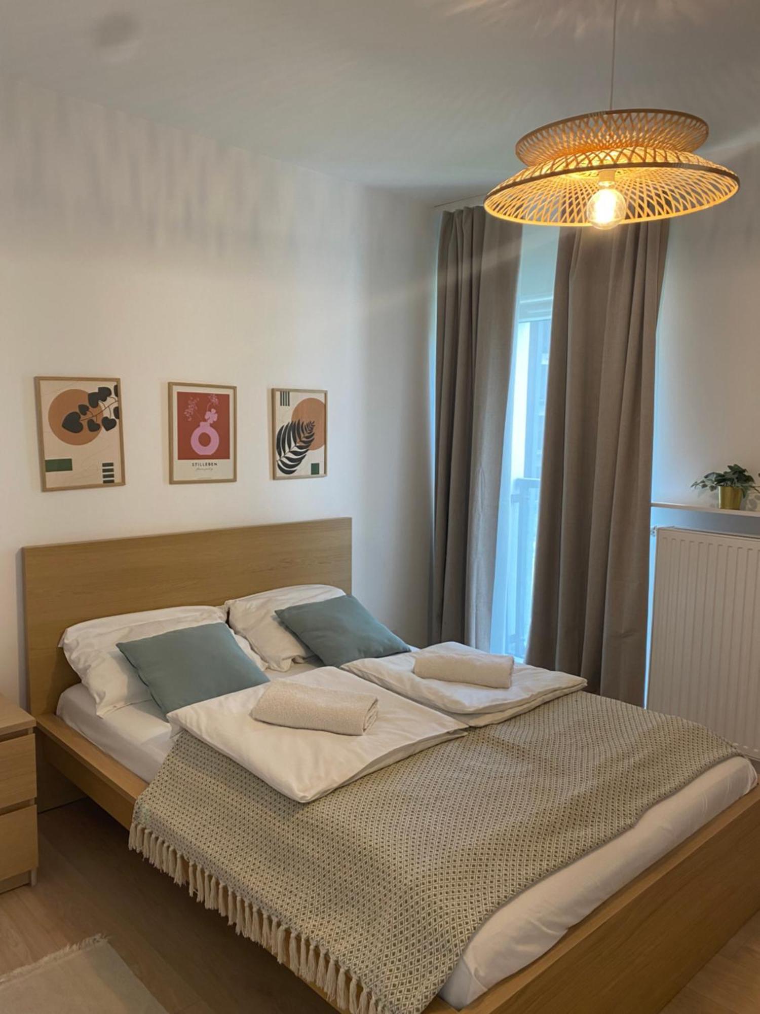 Metro Szwedzka Apartament Orange Varsó Kültér fotó
